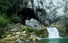 [Tạm ngưng] Tour 1 ngày - Trekking qua những hang động ở Tú Làn 
