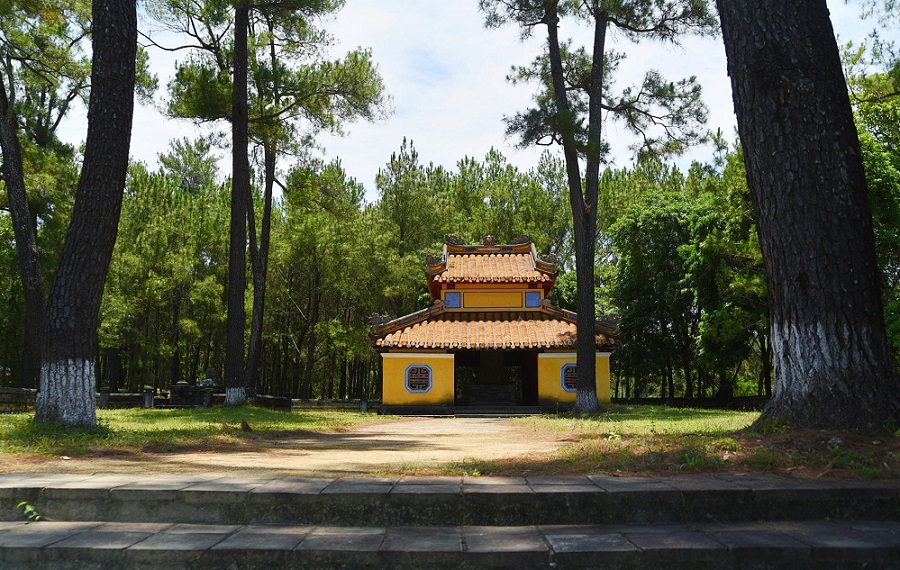 Lăng Hoàng Đế Gia Long, Huế