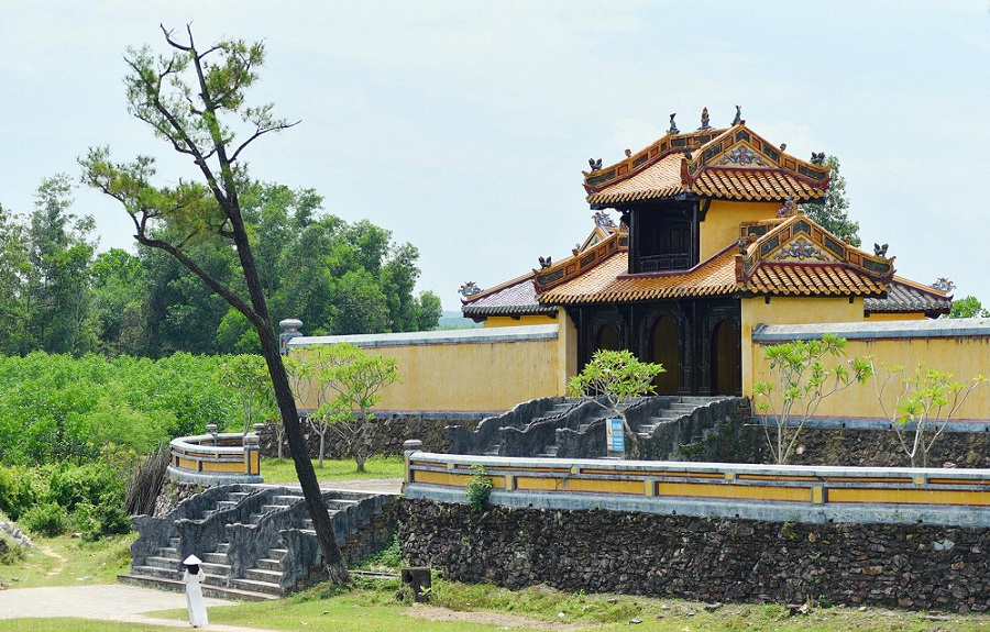Lăng Hoàng Đế Gia Long, Huế