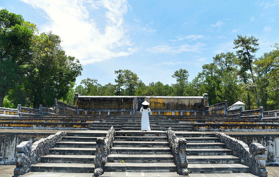 Lăng Hoàng Đế Gia Long, Huế