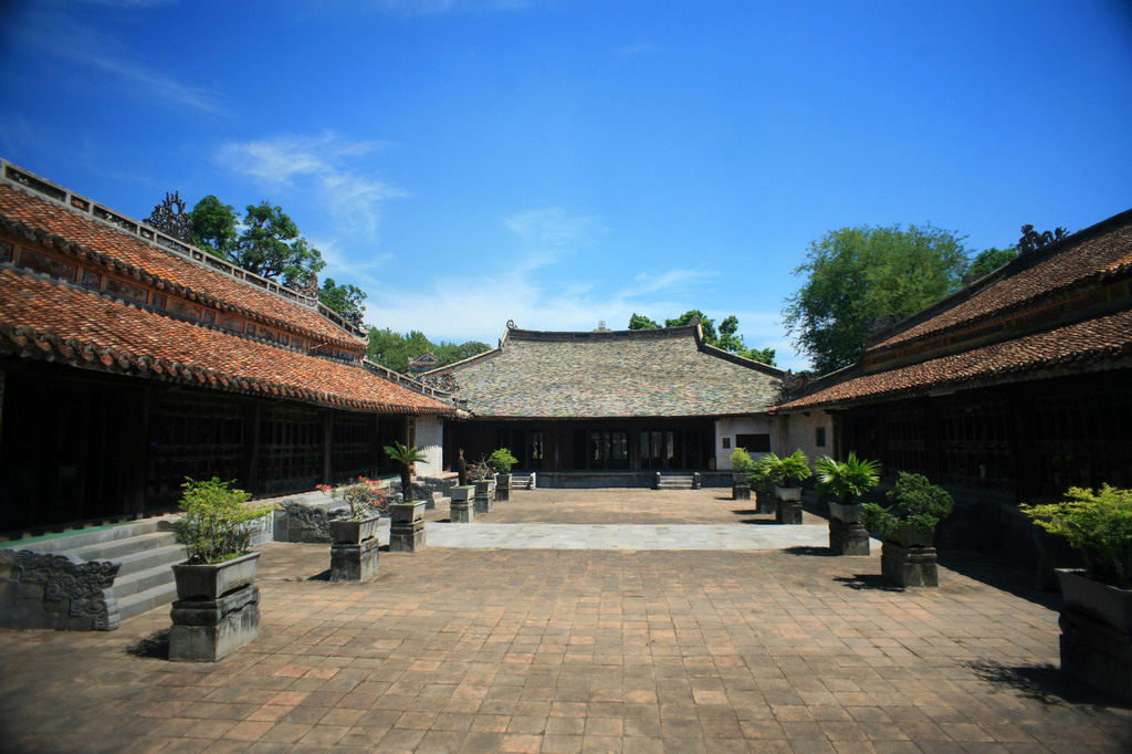 Lăng Vua Tự Đức, Huế