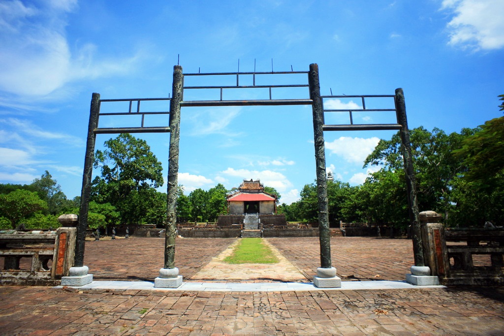 Lăng Thiệu Trị, Huế