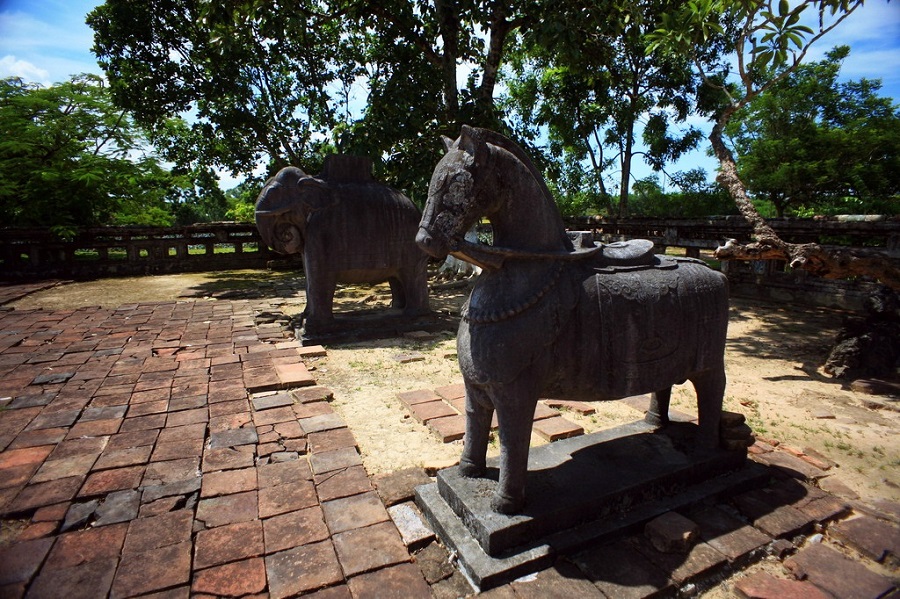 Lăng Thiệu Trị, Huế