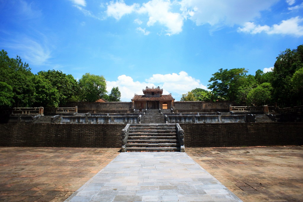 Lăng Thiệu Trị, Huế
