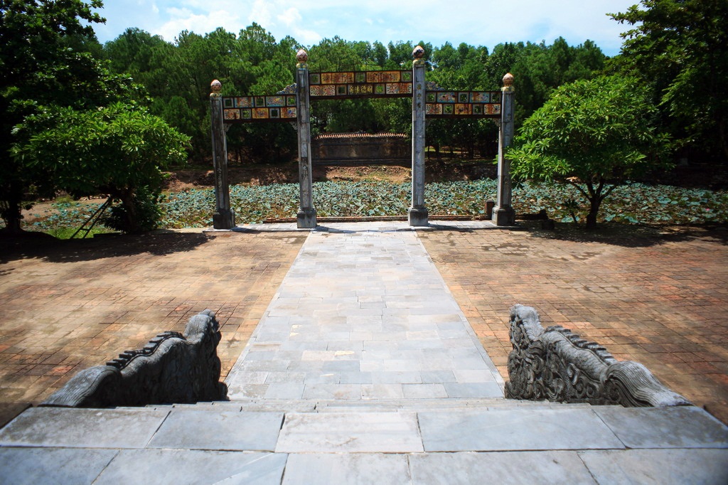 Lăng Thiệu Trị, Huế