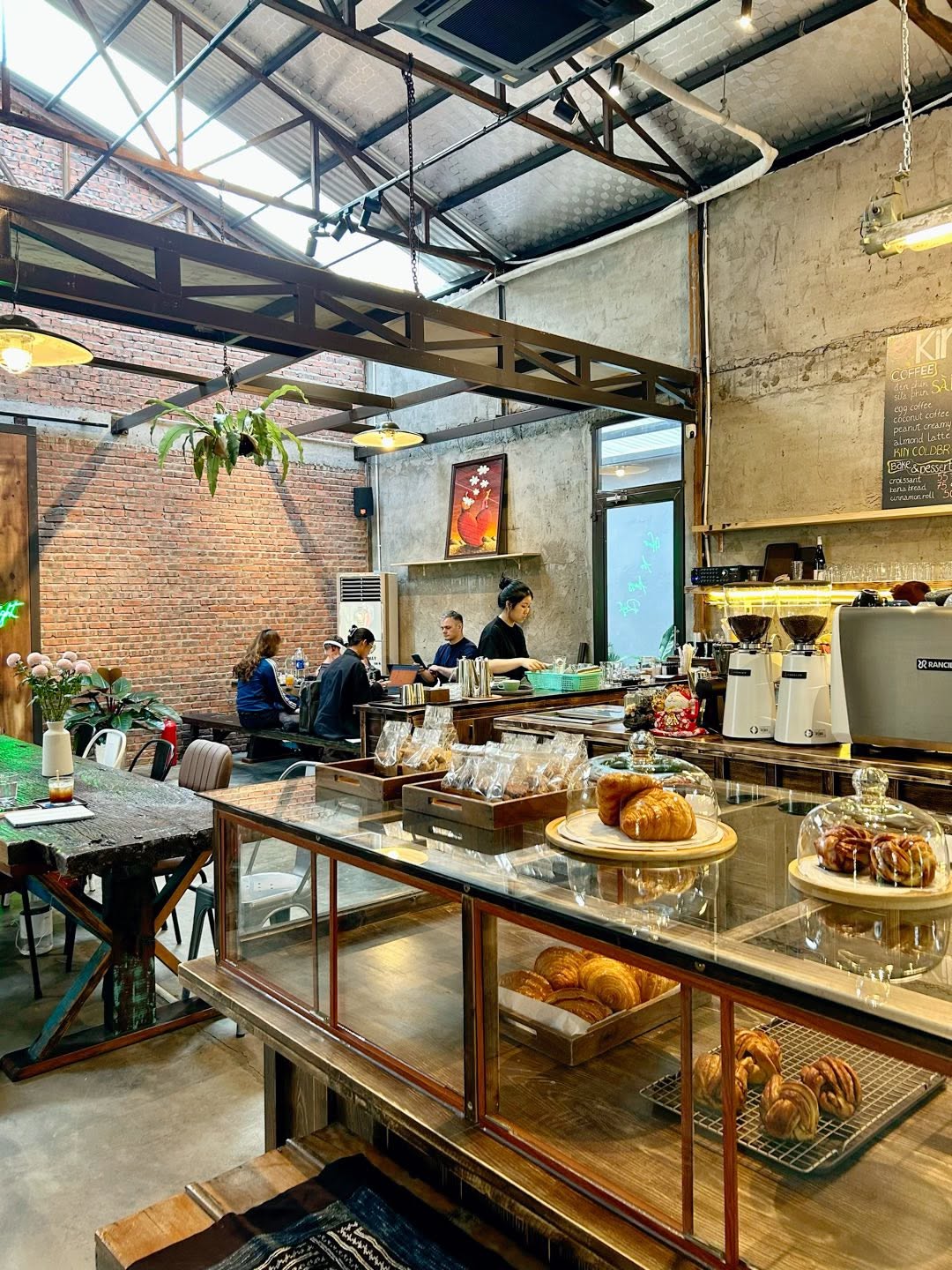 KIN Cafe & Homebakes Đà Nẵng