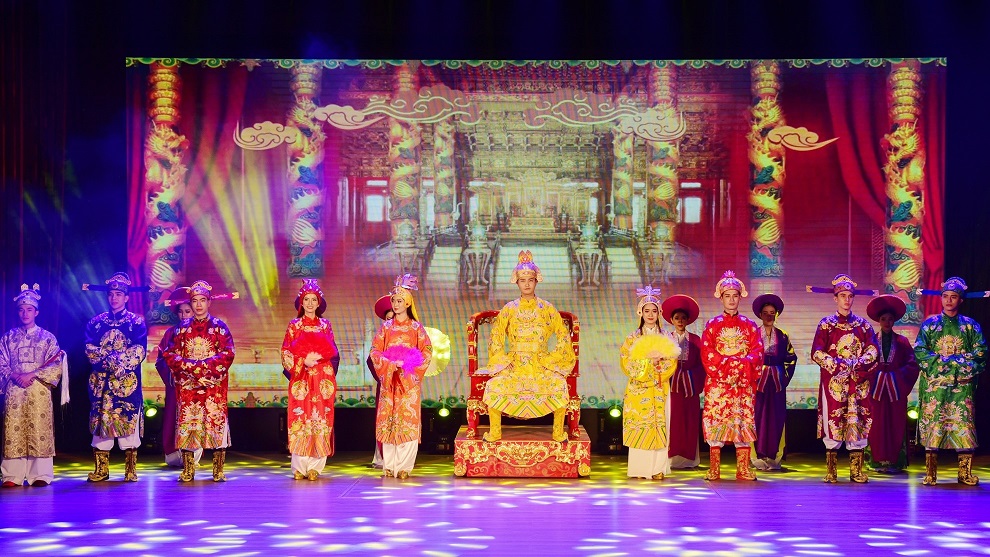 Trình diễn Áo dài show, Đà Nẵng