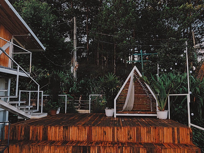 A place like no other Dalat café