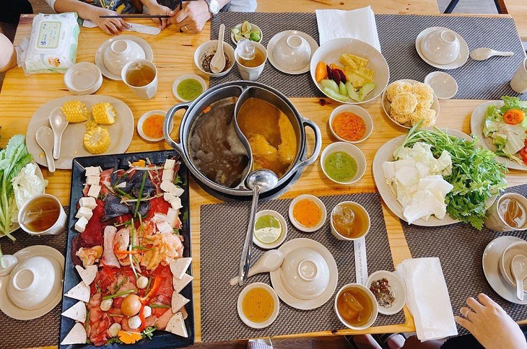 Buffet rau Léguda Đà Lạt