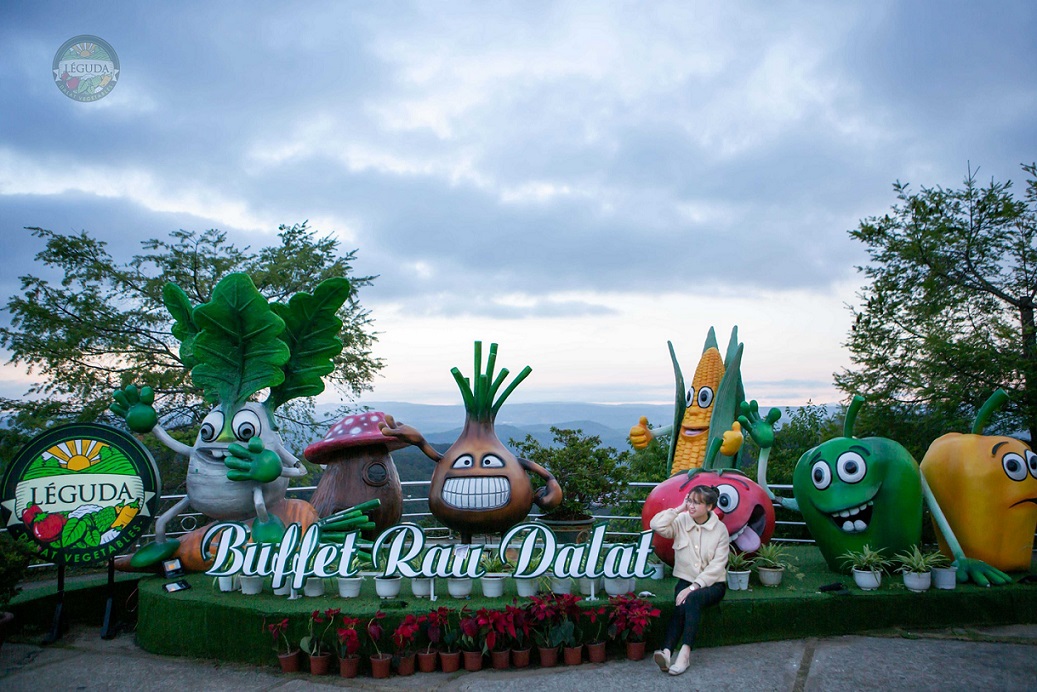 Buffet rau Léguda Đà Lạt