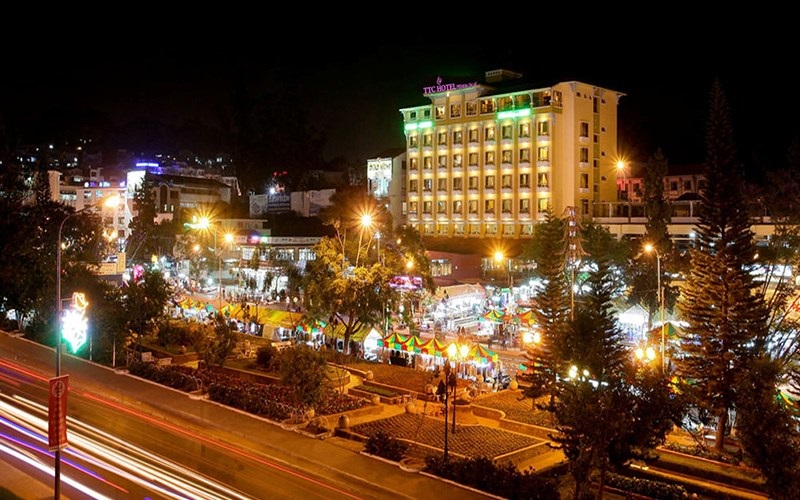 Chợ đêm Đà Lạt