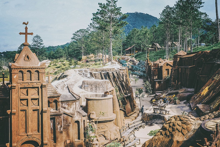 Tour khám phá Đỉnh Langbiang, Thác Datanla và Crazy House