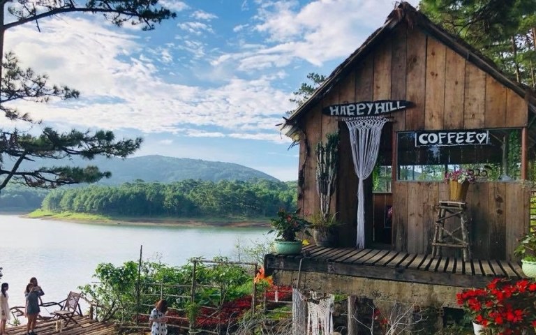 Phim trường Happy Hill Đà Lạt
