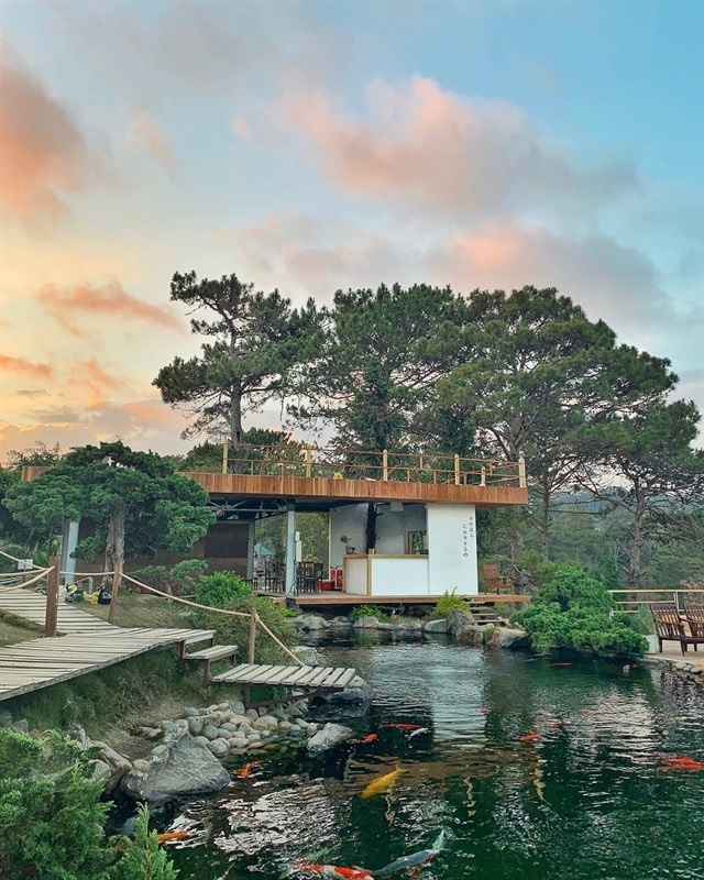 Khu du lịch Lá Phong Đà Lạt
