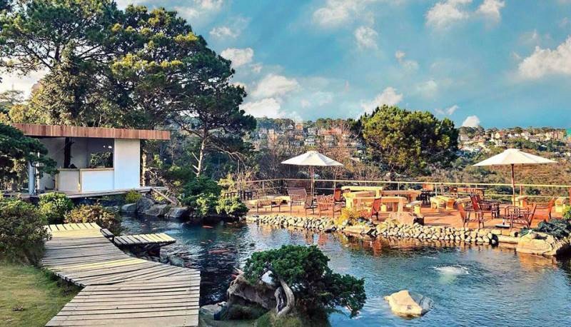 Khu du lịch Lá Phong Đà Lạt