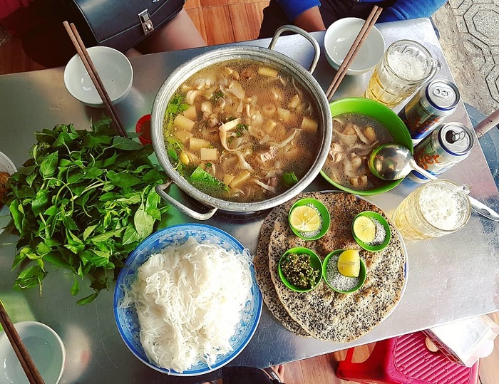 Lẩu gà lá é đường 3/4 Đà Lạt- Quán Tao Ngộ