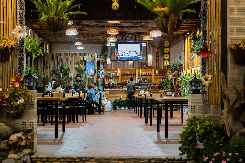 Nhà hàng An Sơn Hồ Đà Lạt