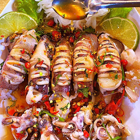 Đặt chỗ tại Nướng Ngói 71 Thành Công
