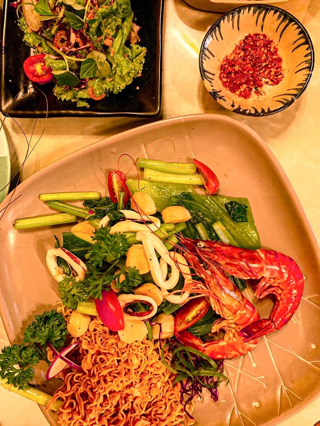 Đặt chỗ tại Nướng Ngói 71 Thành Công