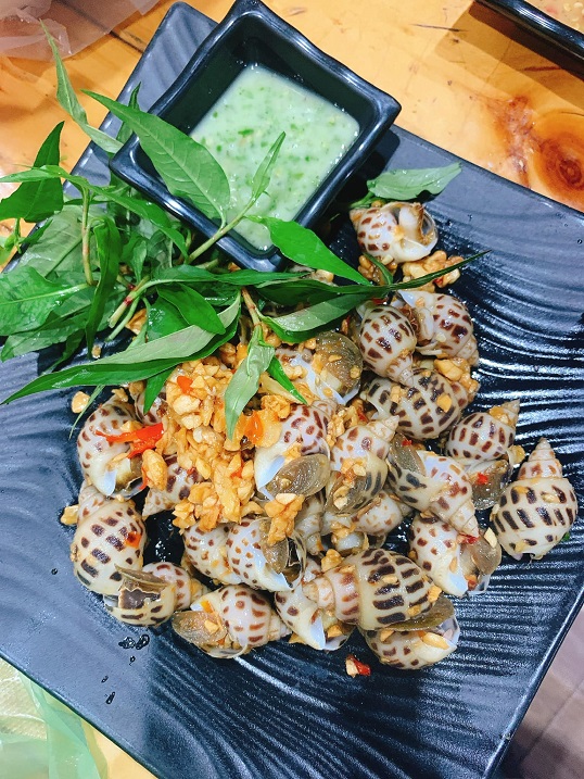 Quán ốc A Mẫn Đà Lạt