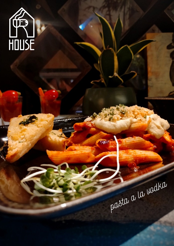R House - Nhà hàng thuần chay tại Đà Lạt