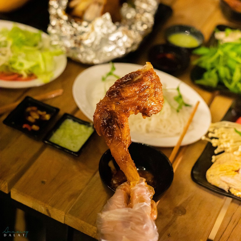 Tiệm gà đồi Đà Lạt