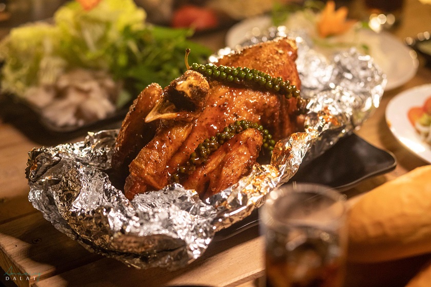 Tiệm gà đồi Đà Lạt