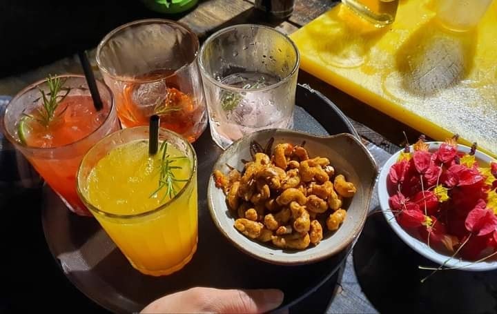 (Tạm thời đóng cửa) Đặt chỗ tại Tiệm rượu phố đèn lồng Đà Lạt