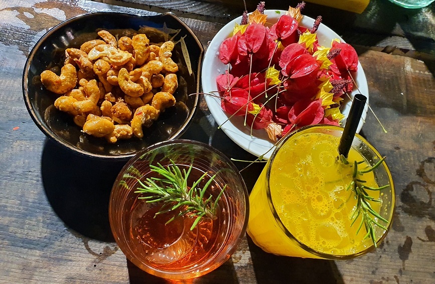 (Tạm thời đóng cửa) Đặt chỗ tại Tiệm rượu phố đèn lồng Đà Lạt