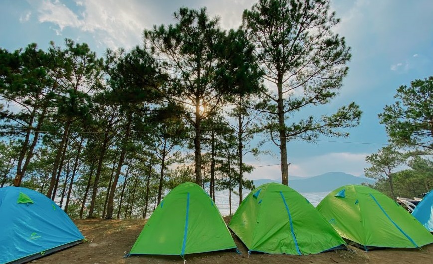 Tour cắm trại tại Hòn Bồ