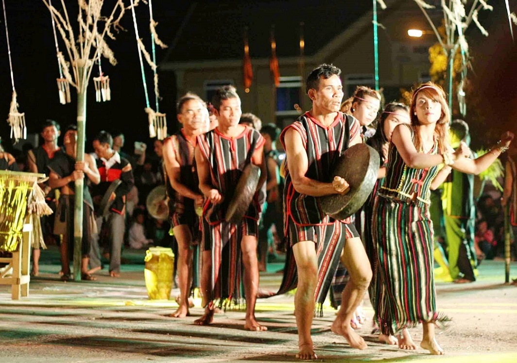 Tour văn hóa cồng chiêng Đà Lạt