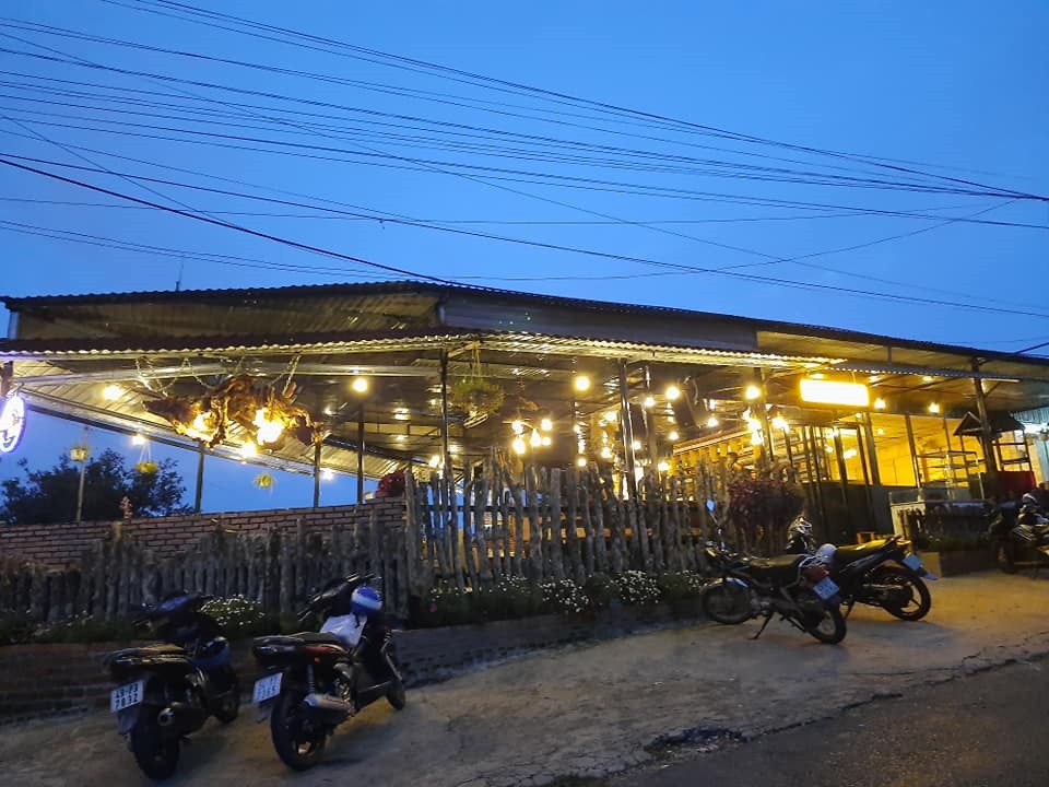 Đặt chỗ tại Under Cloud Garden Beer & Coffee