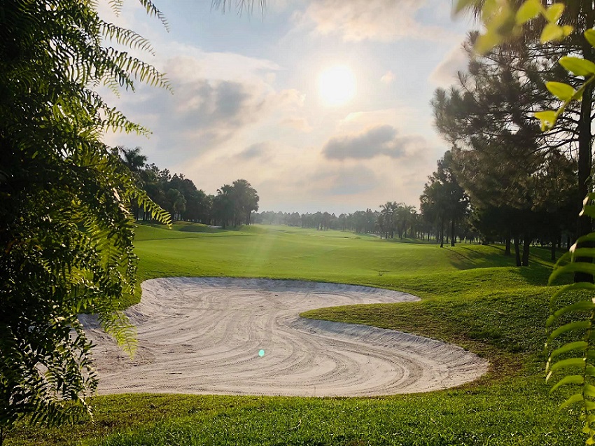 Sân Golf Đầm Vạc (Heron Lake golf course & Resort)