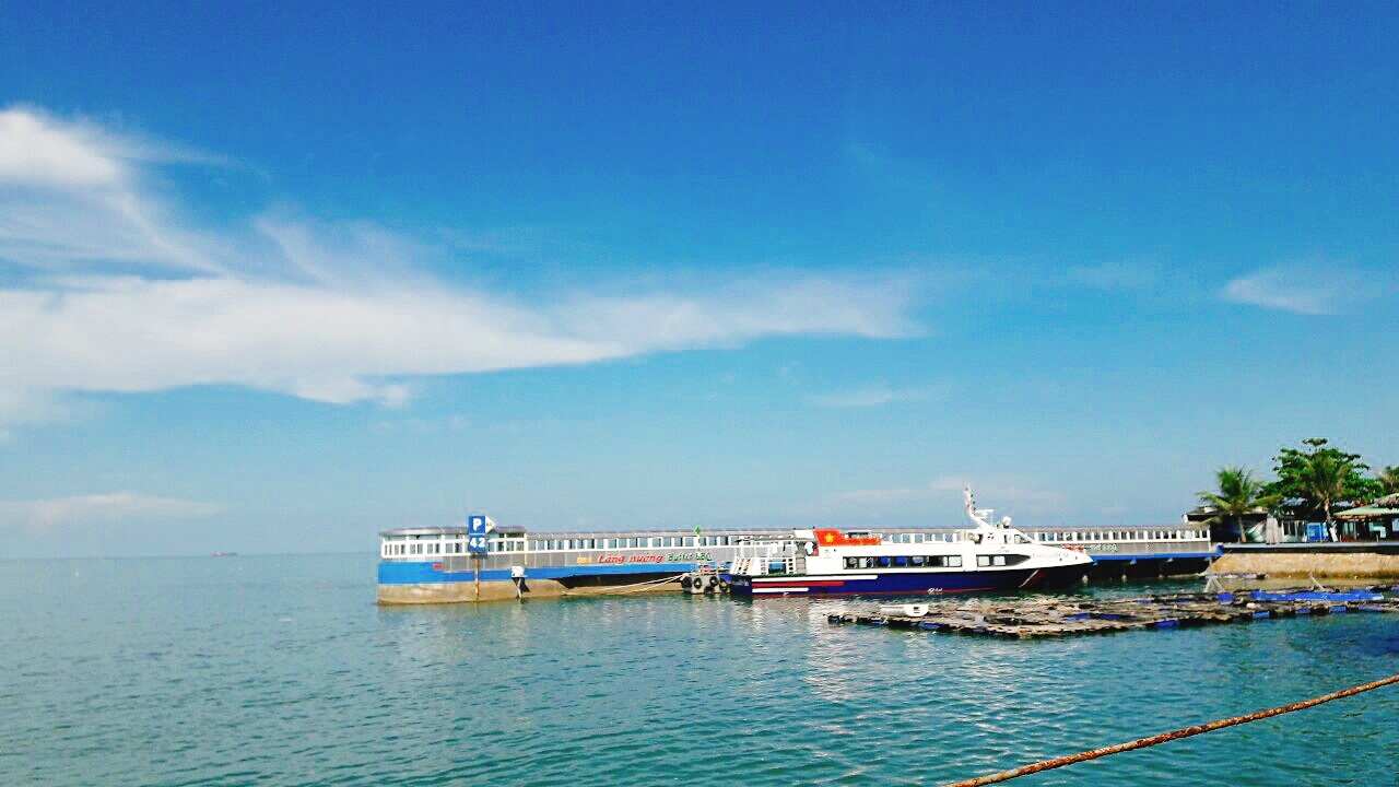 Đặt vé máy bay giá rẻ đến Hồ Chí Minh