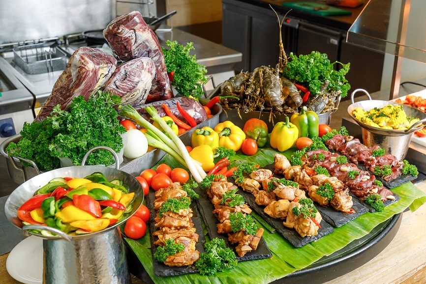 Buffet nhà hàng Feast tại khách sạn Sheraton Nha Trang