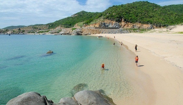 Đảo Bình Hưng, Cam Ranh