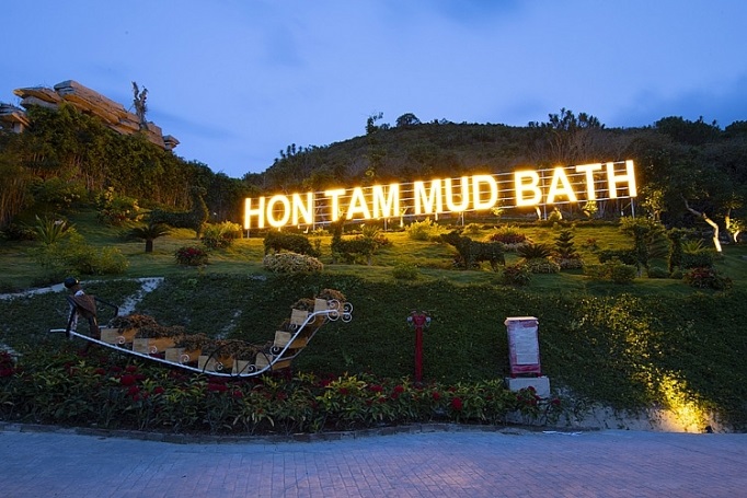 Tắm bùn MerPerle, Hòn Tằm Nha Trang