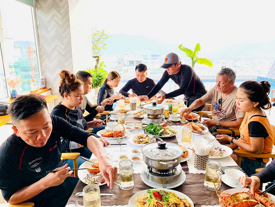 Nhà hàng khách sạn Le's Cham Nha Trang