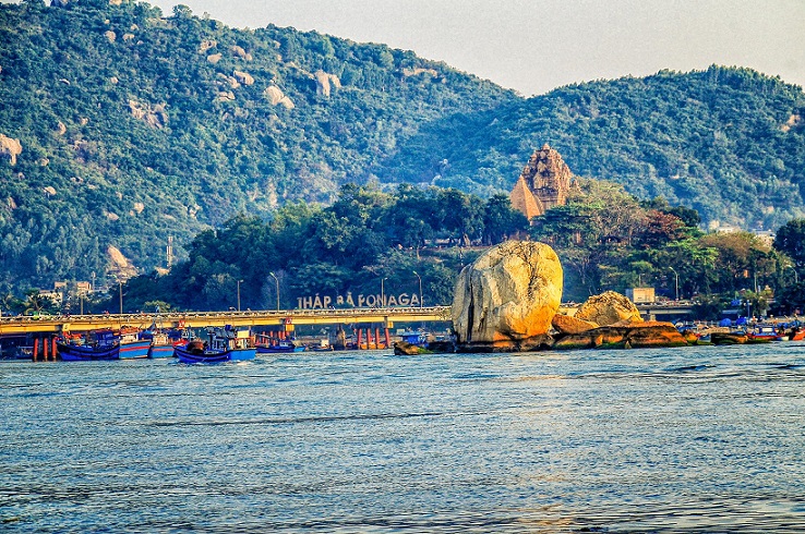 Tháp Bà Ponagar, Nha Trang