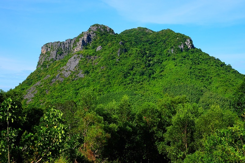 Núi Thần Đinh, Quảng Bình