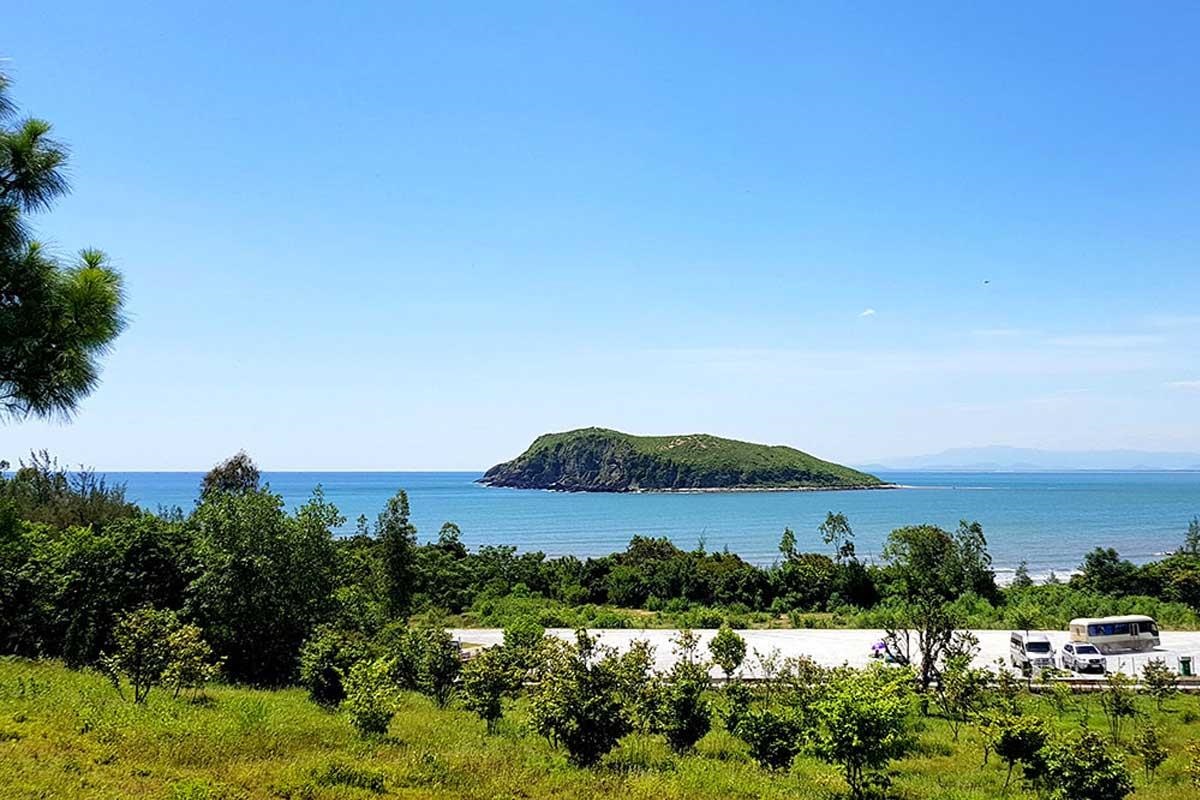 Vũng Chùa - Đảo Yến, Quảng Bình
