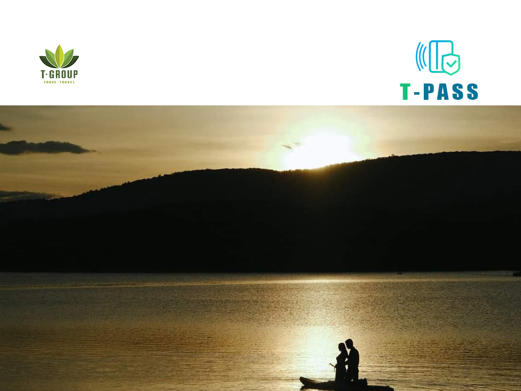 Chèo SUP ngắm hoàng hôn Hồ Tuyền Lâm 