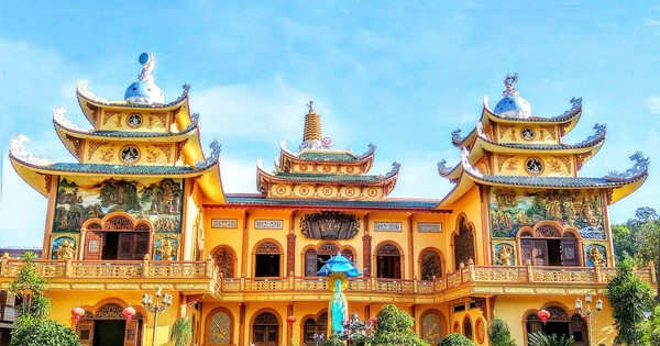 절 마을: 득쫑 - 럼동에 있는 심령적 관광지 (Pagoda Village: Spiritual tourist destination in Duc Trong - Lam Dong)