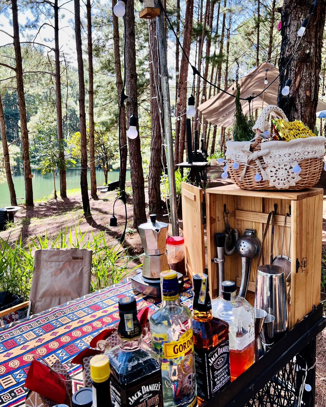 Chèo SUP và tiệc nướng BBQ trên Hồ Tuyền Lâm