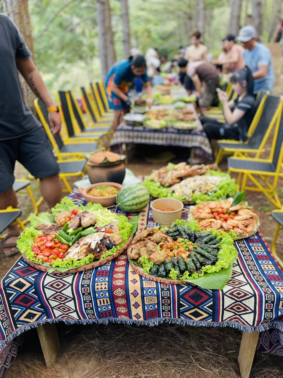 Chèo SUP và tiệc nướng BBQ trên Hồ Tuyền Lâm