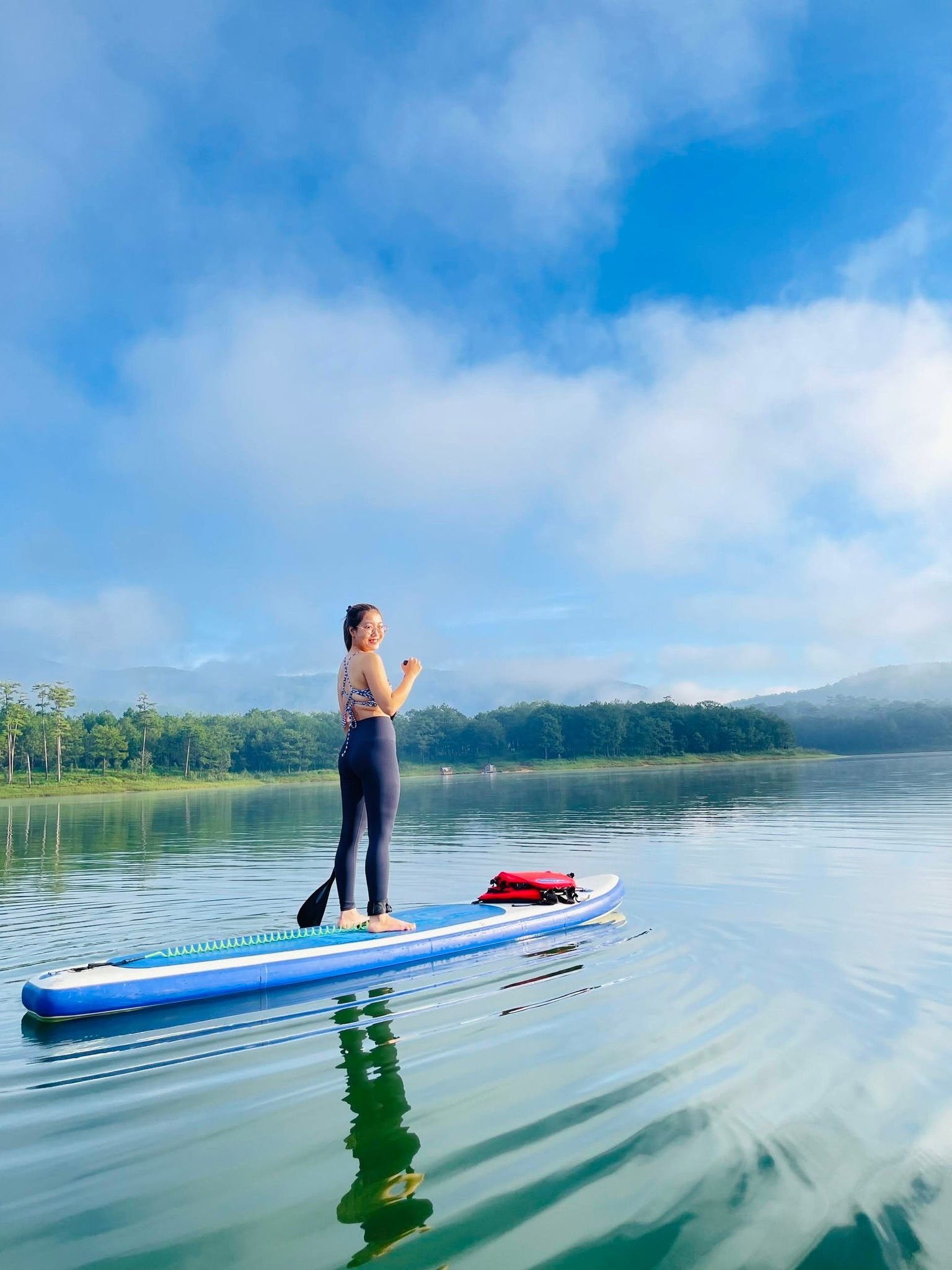 Chèo SUP và Kayak Thung lũng tình yêu 