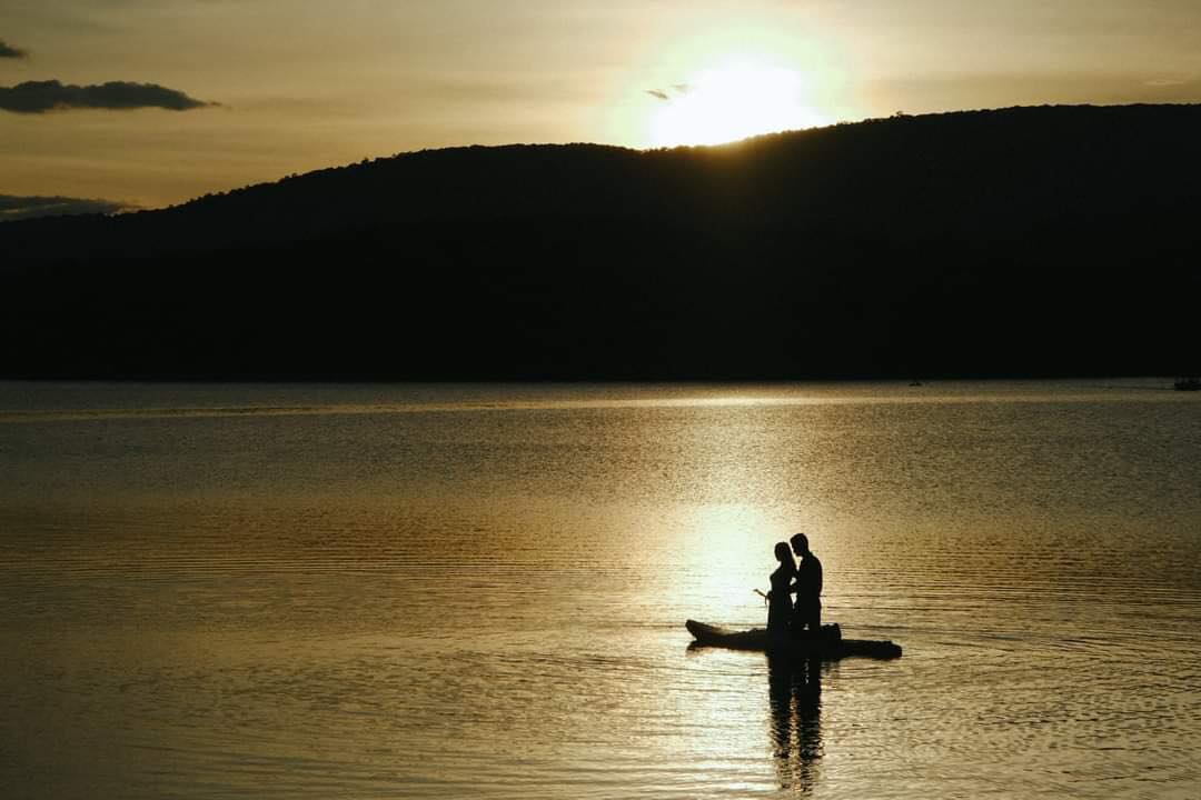 Chèo SUP và Kayak Thung lũng tình yêu 