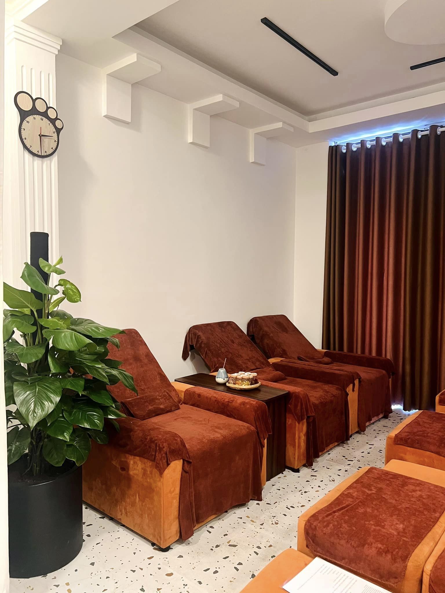 Laputa Spa Foot & Body Massage