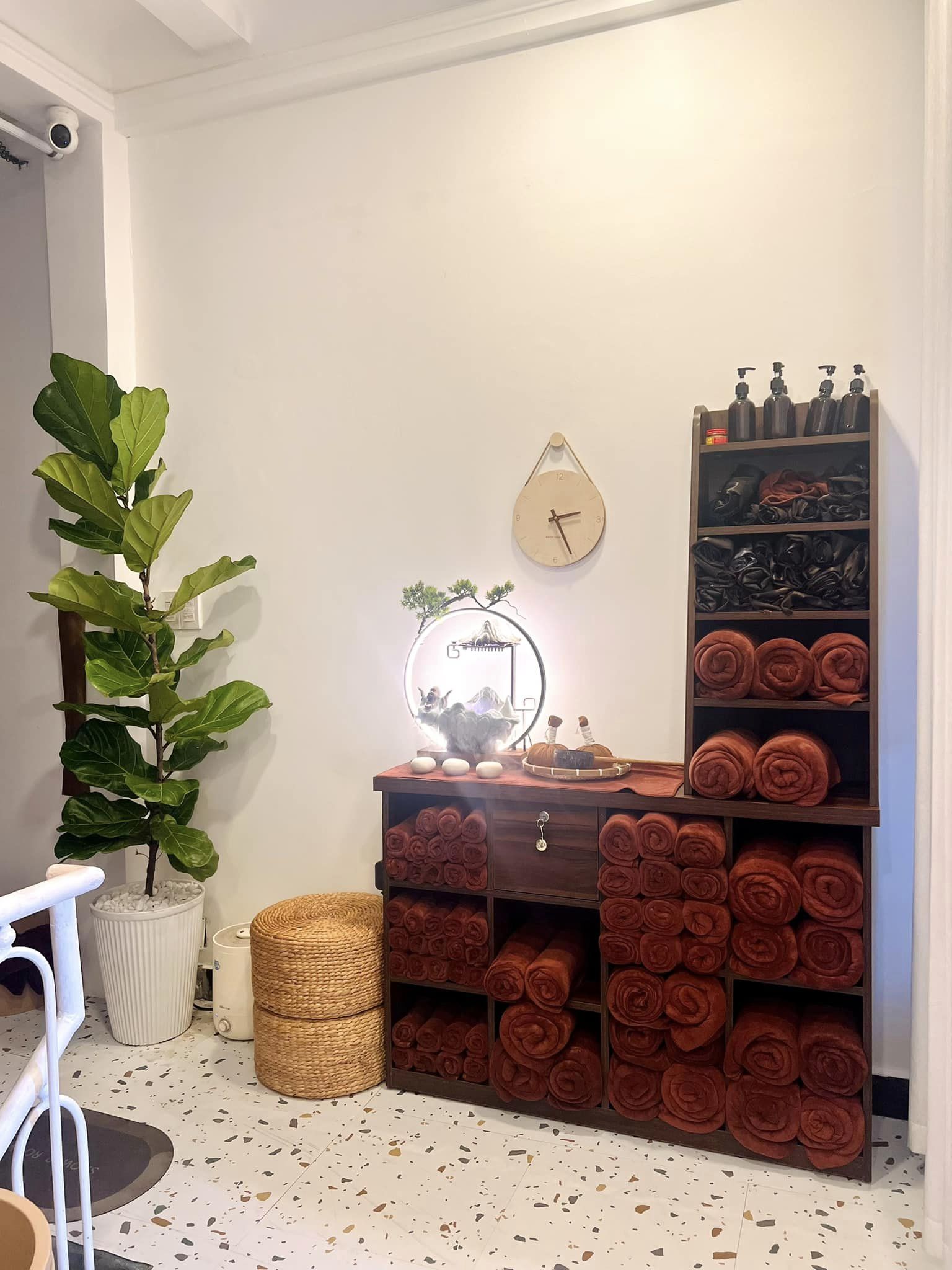 Laputa Spa Foot & Body Massage