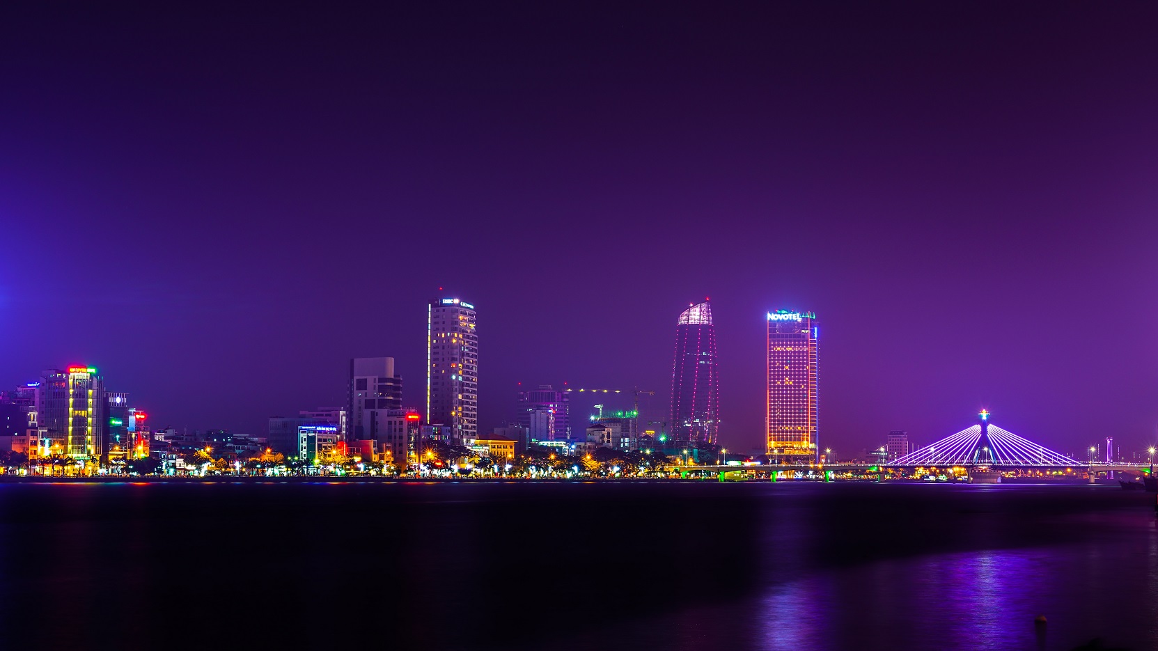 Xe riêng đưa/đón sân bay Đà Nẵng